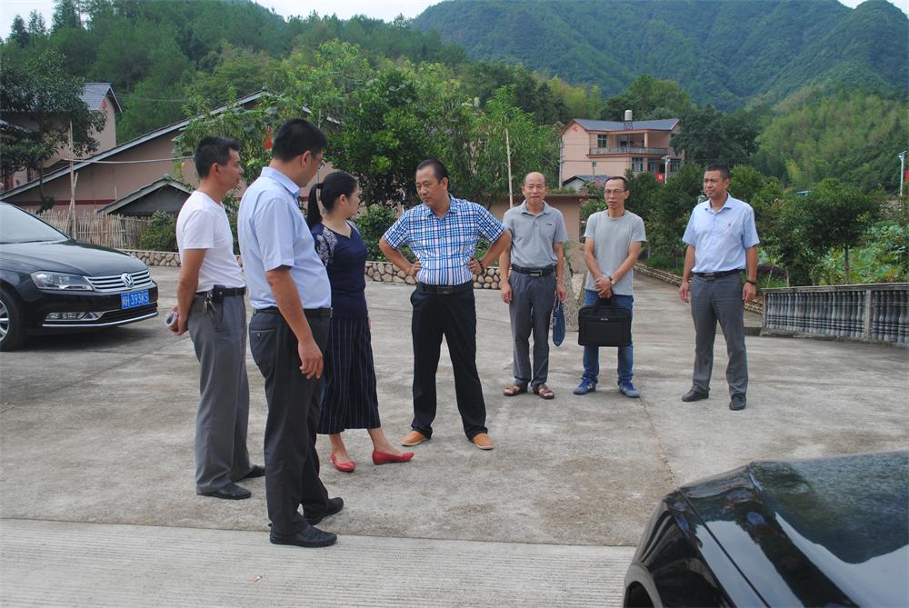 福建易順建筑工程有限公司“互動(dòng)聯(lián)動(dòng)、掛鉤幫扶”招沙甲村貧困戶捐贈(zèng)儀式